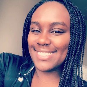 Meet your Posher, Leah